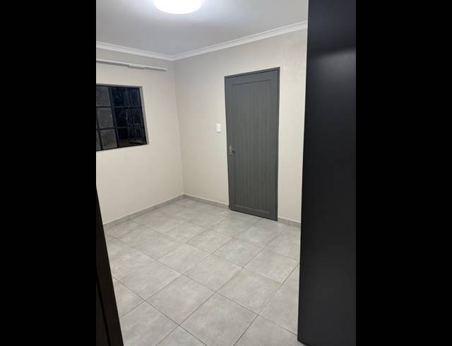 1 BEDROOM PROPERTY TO RENT IN NOORDWYK